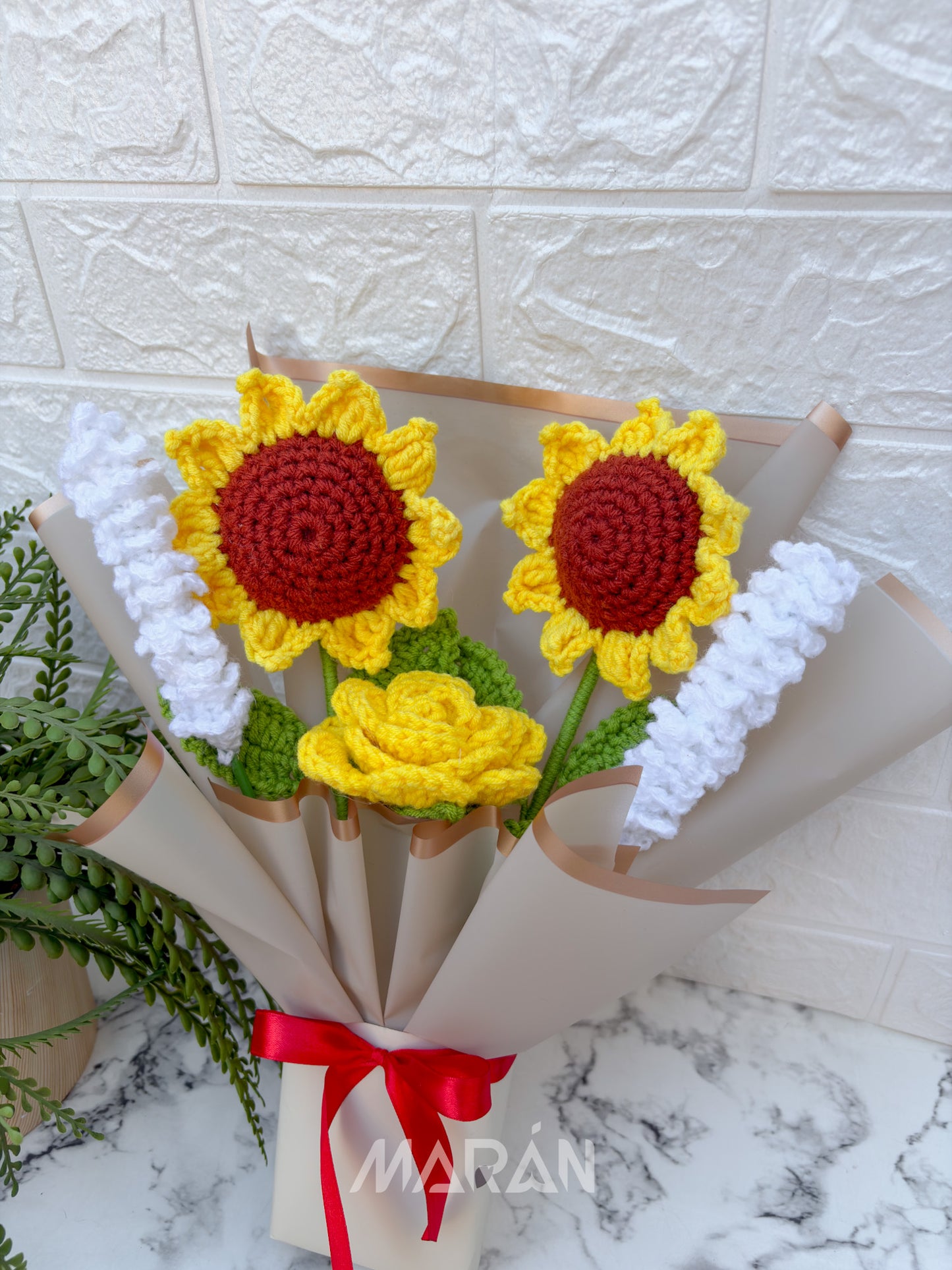 Ramo Girasoles Amarillo (ESTÁNDAR)